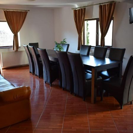 Отель Casa Gabi Бран Экстерьер фото
